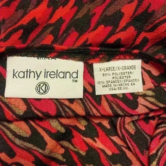 Kathy Ireland sleeveless top with cowl neckline in red black & gray. Size XL - Picture 6 of 7